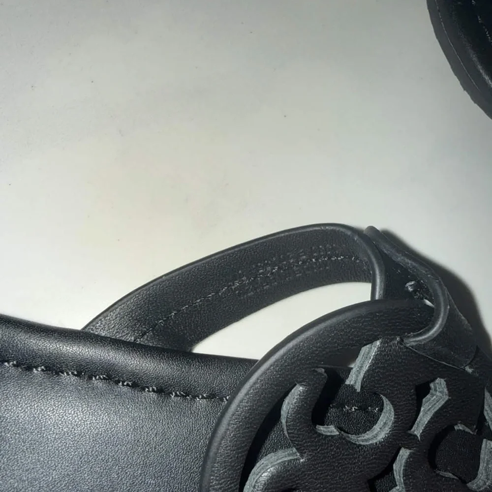 Tory Burch Miller Matte Women’s Sandals Size 7, 8, 9 - Picture 3 of 4